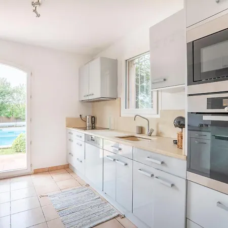 Holiday home Le Puy Du Roy - Climatise Et Piscine Privee *